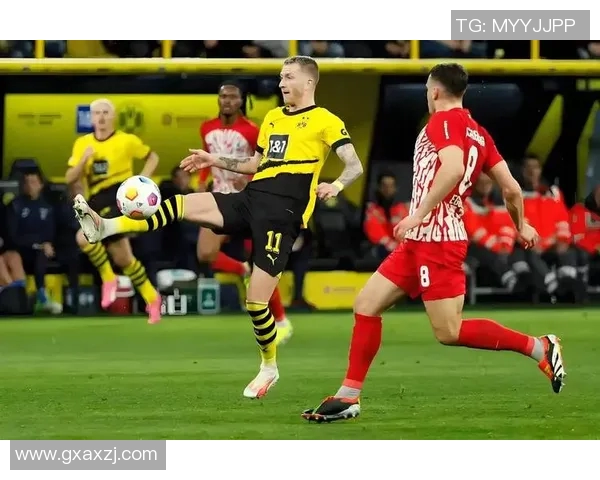 多特蒙德逆转挽救席位,锁定德甲前四名 多特蒙德逆转挽救席位,锁定德甲前四名