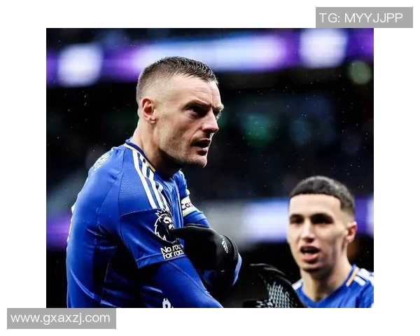 皇家马德里签下莱斯特城前锋瓦尔迪,迎来新赛季最强锋线组合 皇家马德里签下莱斯特城前锋瓦尔迪,迎来新赛季最强锋线组合